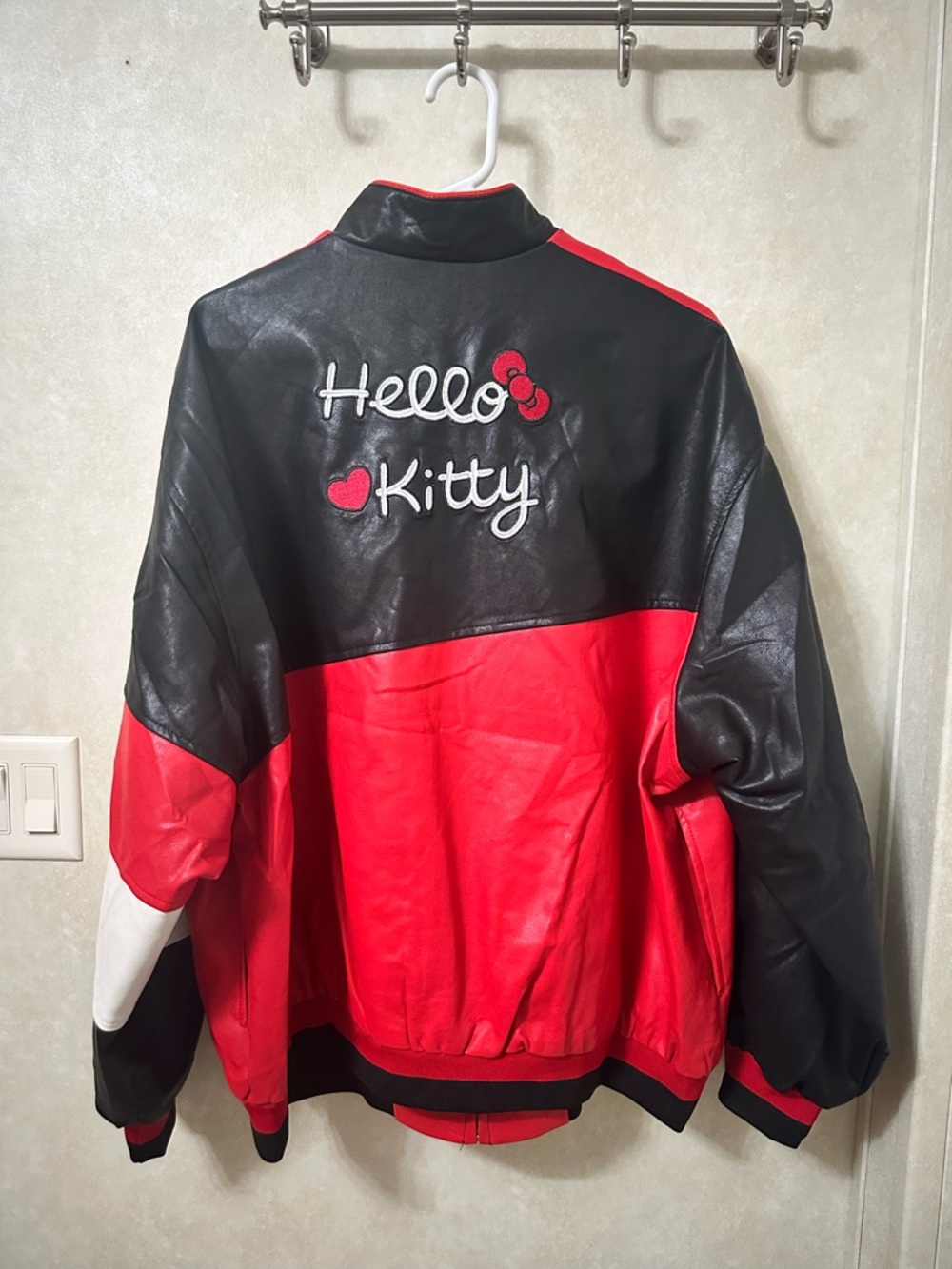 Retro Hello Kitty color-blocked biker jacket - Picture 2 of 3